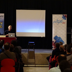 2015-11-26  Alberto Iñurrategi